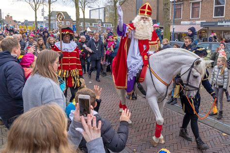 het paard van sinterklaas kijken drbeckmann