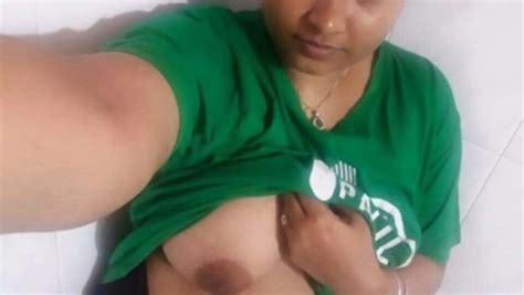 bhabhi with big milky boobs selfies leaked by husband indian nude girls