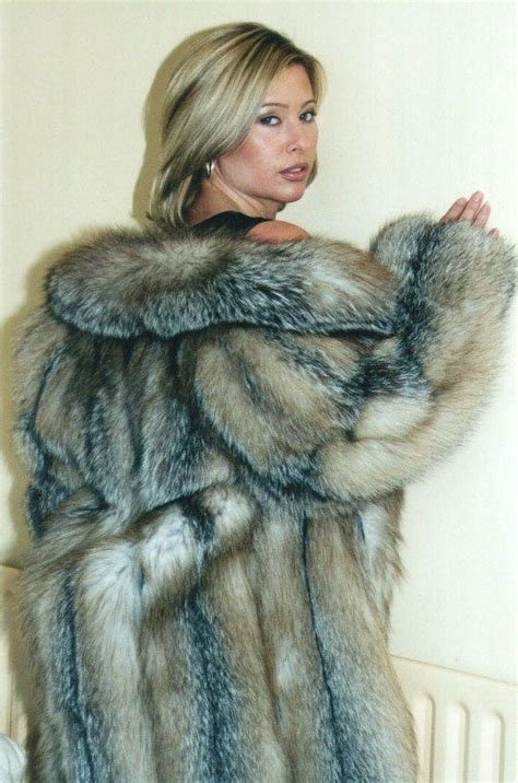 Pin By Wotin 35 On Tracey Fur Fur Coat Fabulous Furs