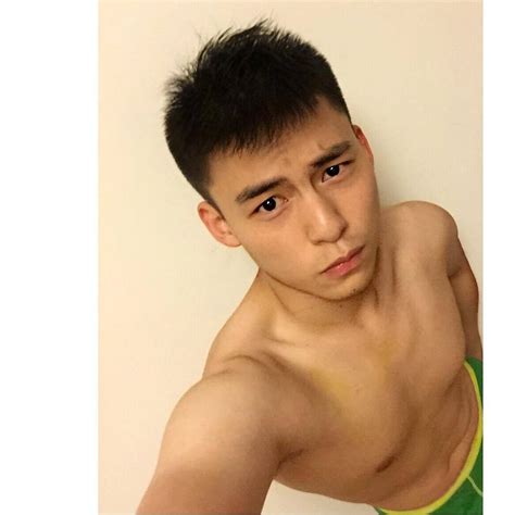 taiwanese hunk queerclick