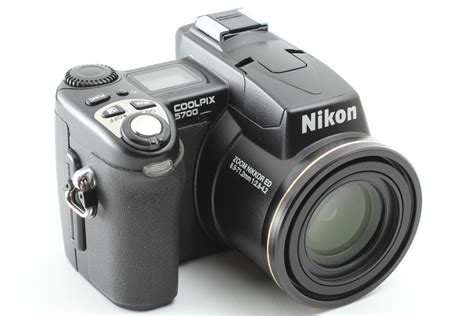 nikon coolpix  mp digital camera black exc  japan