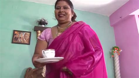 moti bhabi ki kitchen me chudai indian village sex videos