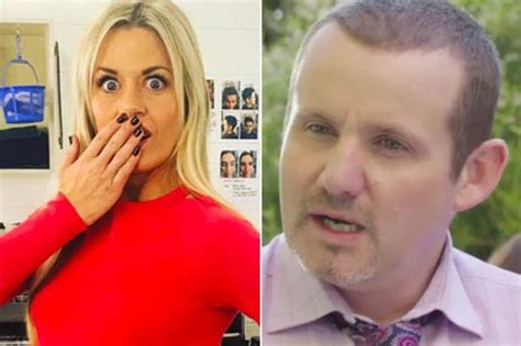 neighbours dee bliss to return to neighbours pregnant with toadie s