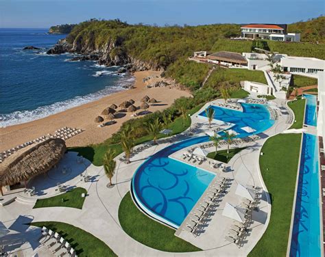huatulco mexico     stay   top rated  star