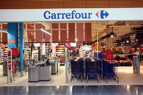 carrefour china opens   store retail  asia
