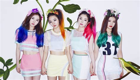 Korea Korean Kpop Idol Girl Band Group Red Velvet S Skirt