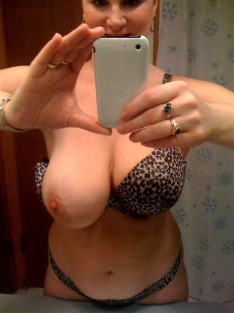 cougar wife selfie cumception