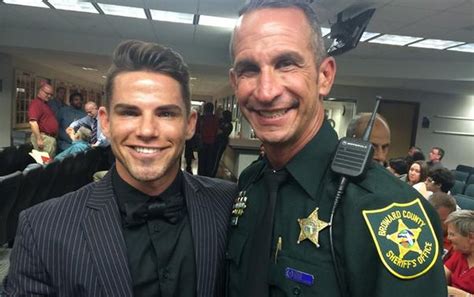 Florida Broward County Cop Marries His Partner In Courthouse Wedding