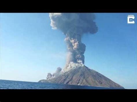 teen releases horrifying footage of stromboli eruption as he sailed by