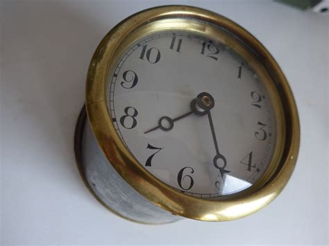 quartz uurwerk plaatsen leentvaar klokken reparatie