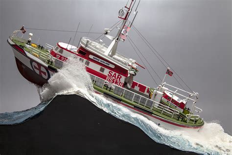 revell search rescue vessel berlin  norwegian sar diorama