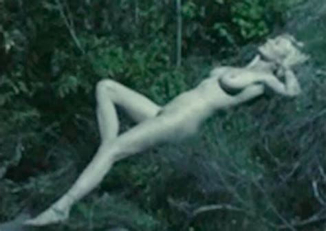 kirsten dunst nude brand spanking new naked shots from melancholia