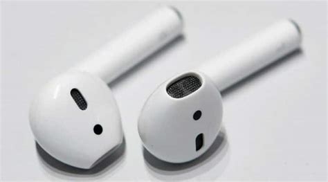 apples  airpods  fancy  buying     risky business technology news
