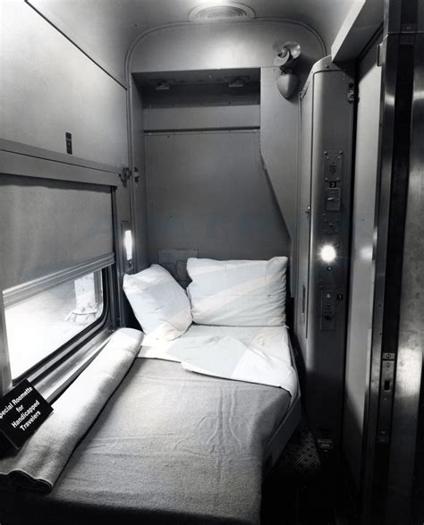 heritage sleeping car roomette  amtrak history  americas railroad
