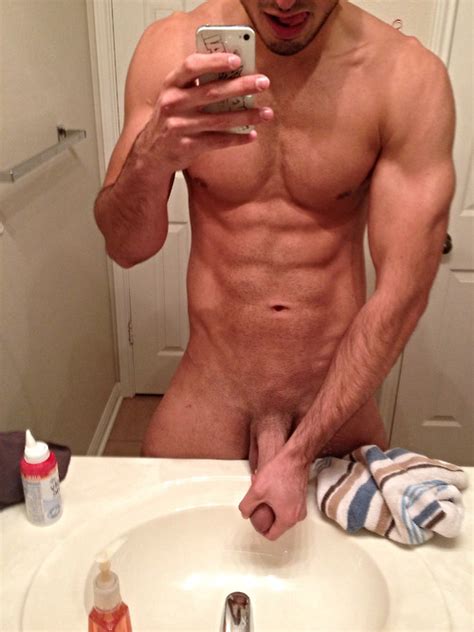 Hot Naked Muscle Selfie