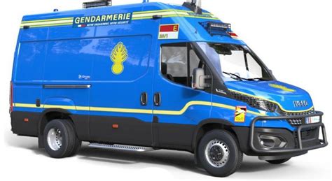 nouveaux vehicules pour les gendarmes mobiles en  infos  photo