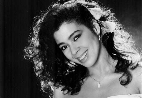 fame and flashdance singer actor irene cara dies at 63 infonews