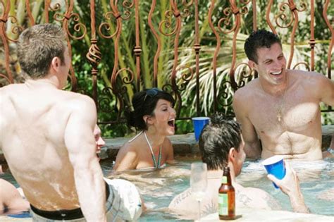 The Setting Hot Tub The Bachelorette Party Ideas