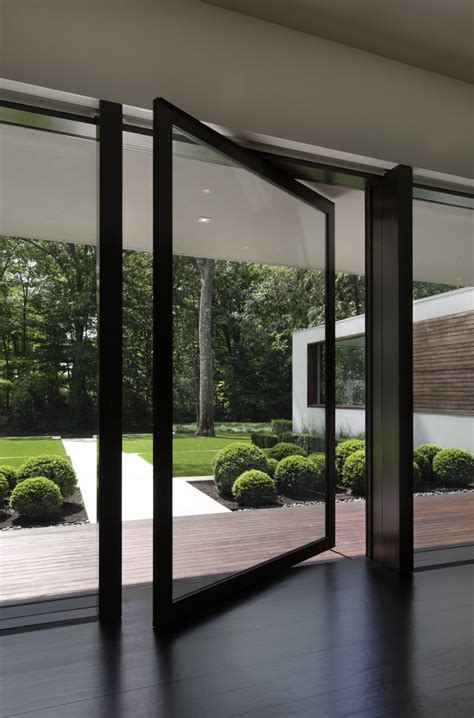 pivot windows  bold design statement  modern homes