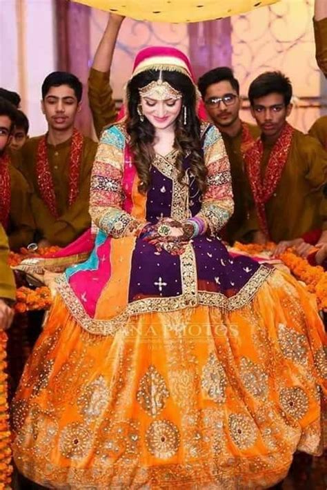 pin by Г Е on stylish dress design bridal outfits pakistani bridal