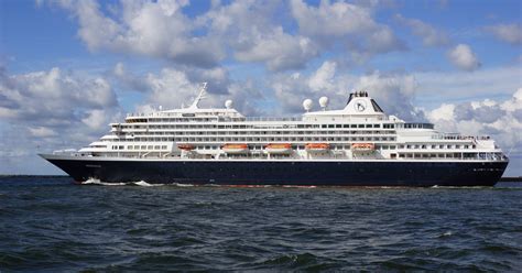 holland america cruise ship prinsendam  leave fleet