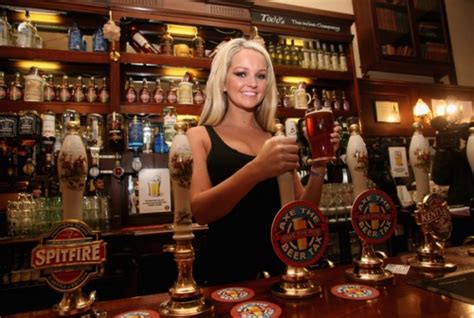 52 uk pubs vanish per week over financial crisis sofia news agency