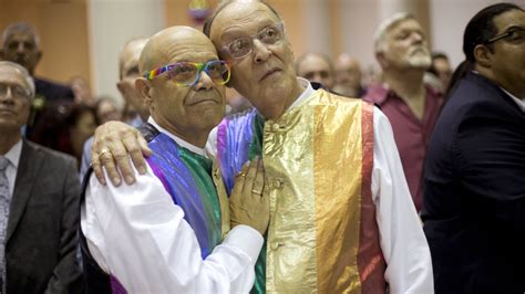 Couples Wed Throughout Florida As Gay Marriage Ban Ends