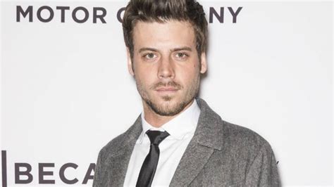 actor francois arnaud comes out as bisexual with powerful message last news