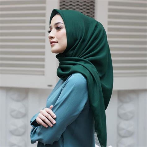 jilbab bella square warna hijau tosca hijab muslimah