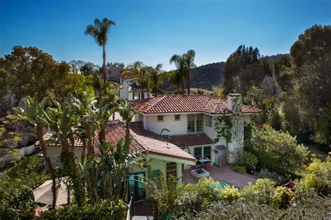 hollywood hills california leading estates   world