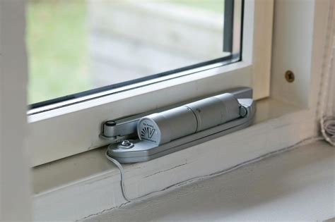 venset plug  electric opener window openers