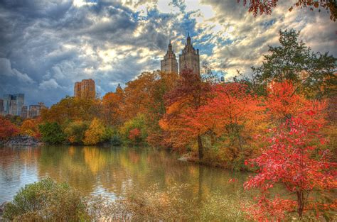 best things to do in the fall in nyc including halloween events
