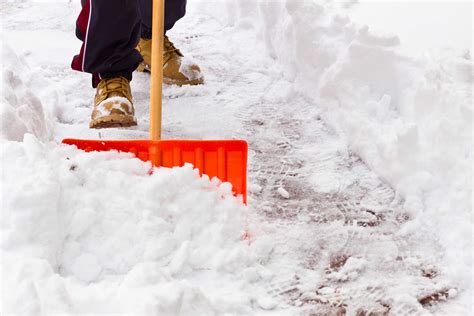 shoveling snow      readers digest