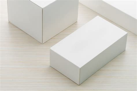 white box photo