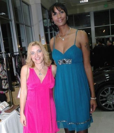terrifyingly tall women  pics izismilecom