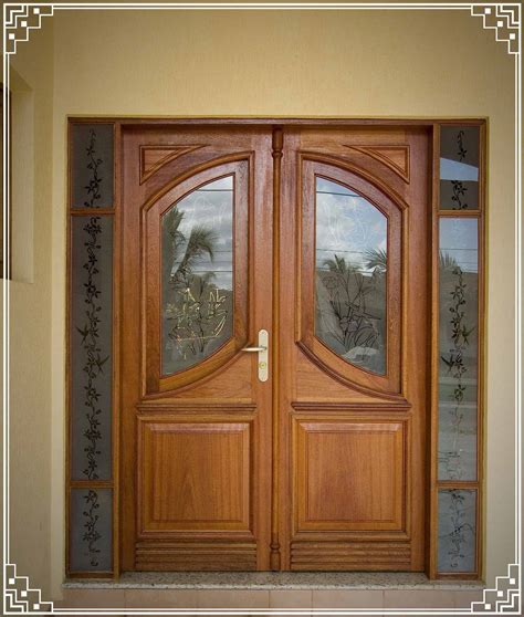 porta de entrada classica de madeira portalmad esquadrias de madeira