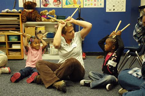 center  offers  classes  young children  elkhart