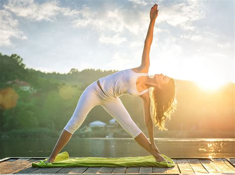 yoga uebungen fuer einsteiger der start fuer deine yoga praxis wunderweib