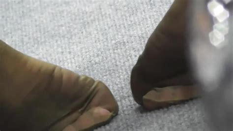 Candid Nylon Feet Toeclamp In Café Porn Videos