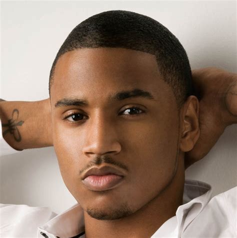 hollywood menue pictures  trey songz   hair cut