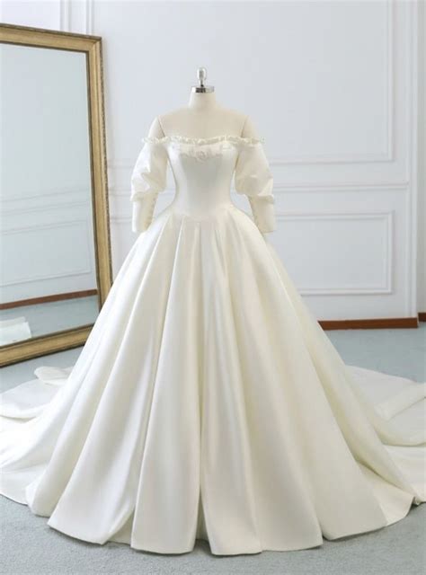 ivory white ball gown satin   shoulder puff sleeve wedding dress weddingdress white