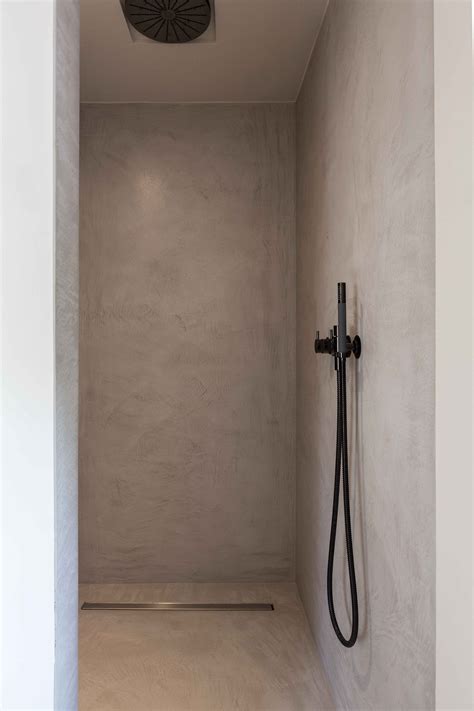 pin van patrick plohl op poliurethan epoxy microtopping cire beton in 2019 badkamer vloer