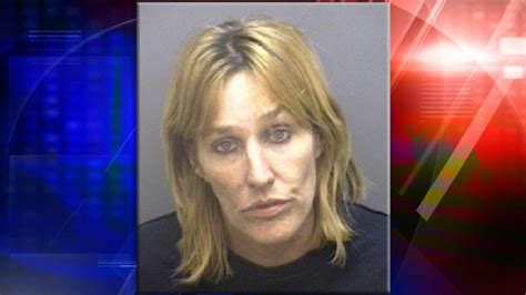Epd Woman Arrested For Exposing Herself To Neighbors
