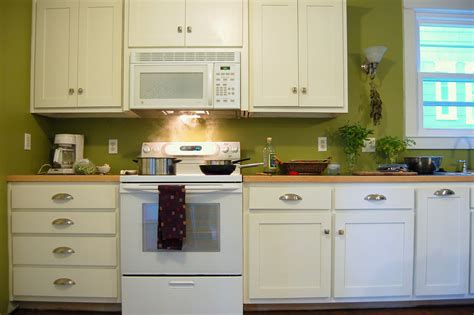 major ways  budget   kitchen remodel  decorative