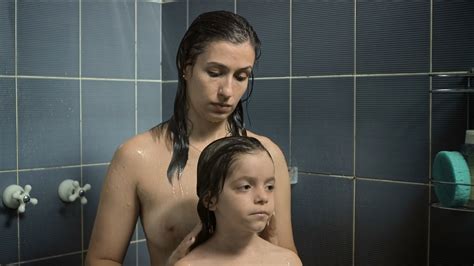Nude Video Celebs Fernanda Chicolet Nude Colostro 2013