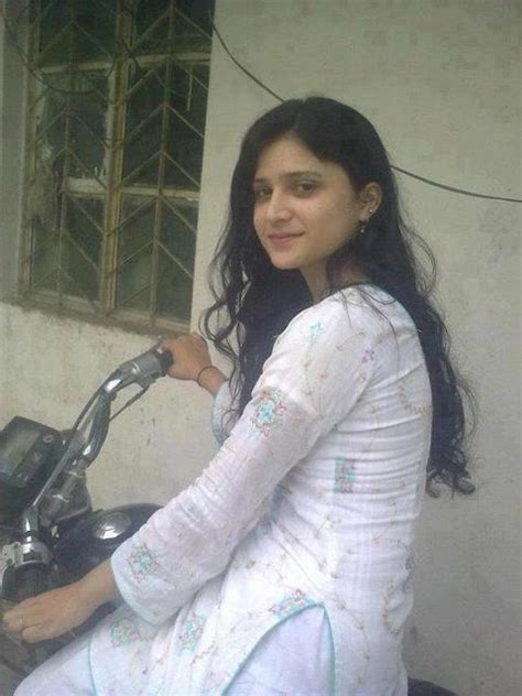 Pakistan Sexy School Girls Photos Hot Pakistani College