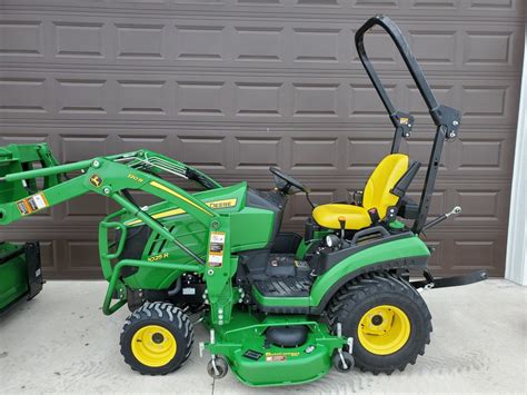 sold  john deere   compact tractor attachments package regreen equipment  rental