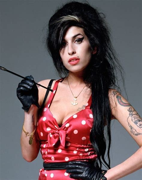 Betsey Johnson Dress Amy Winehouse Mulheres Icônicas Amy
