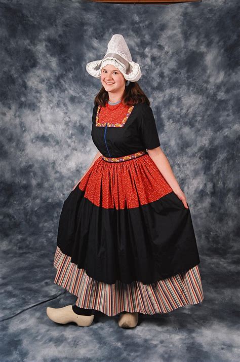 traditional dutch costume traditional outfits dutch clothing