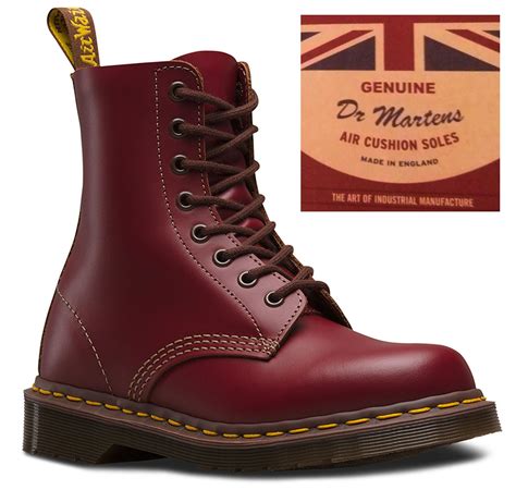 dr martens    england black oxblood red leather